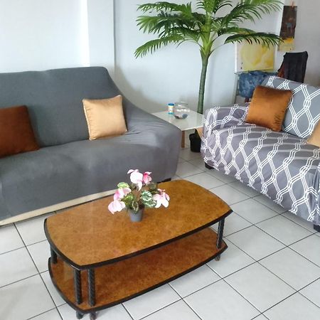 Revolution Tahiti Apartment Papeete  Exterior photo